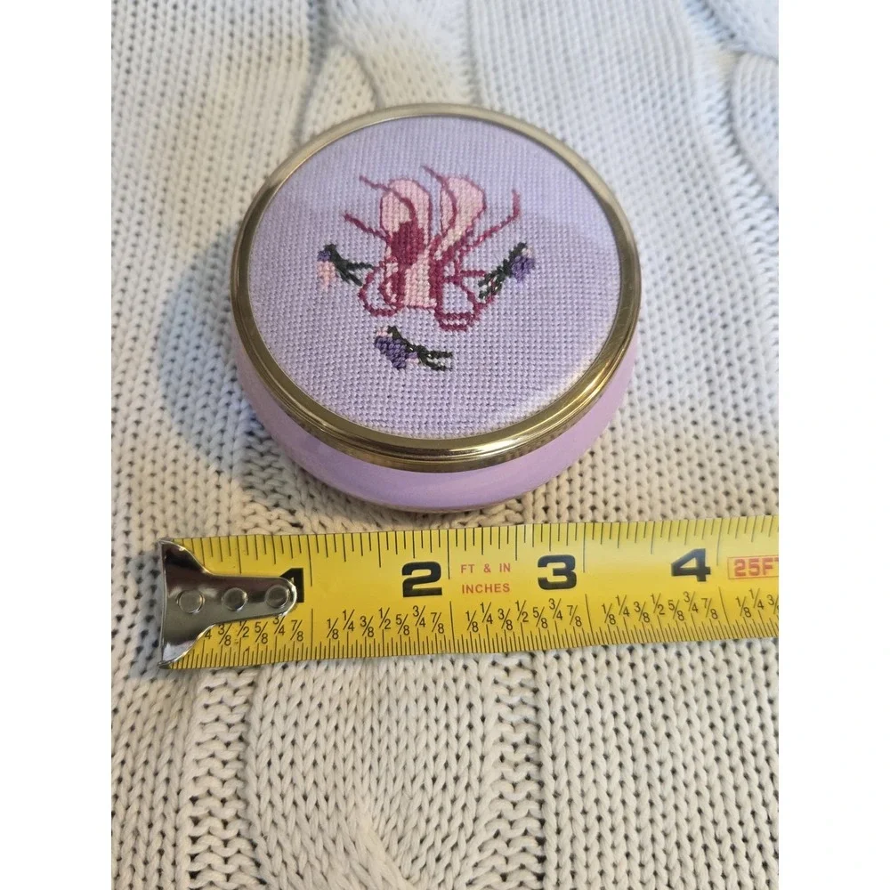 Vintage Framecraft England Pink Trinket Box Embroidered Floral Lid Jewelry Box